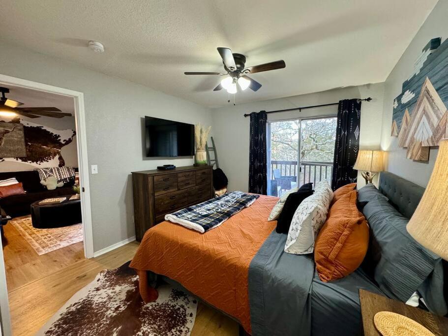Modern Comfort: Updated Cozy Condo In Indian Point Branson Exterior foto