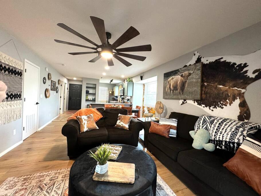 Modern Comfort: Updated Cozy Condo In Indian Point Branson Exterior foto